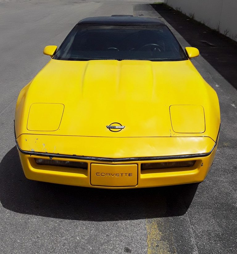 Corvette Speedway Zone C4 Yellow